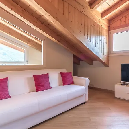 Tulipani 13 In Tremezzina Duplex Balcony With View Διαμέρισμα