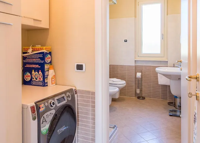 公寓 Tulipani 13 In Tremezzina Duplex Balcony With View 特雷梅佐