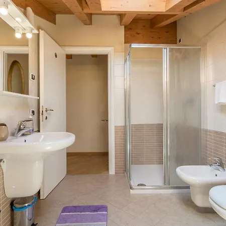 Tulipani 13 In Tremezzina Duplex Balcony With View アパート トレメッツォ