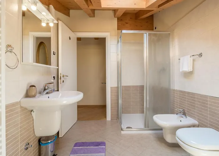 Tulipani 13 In Tremezzina Duplex Balcony With View Lägenhet Tremezzo